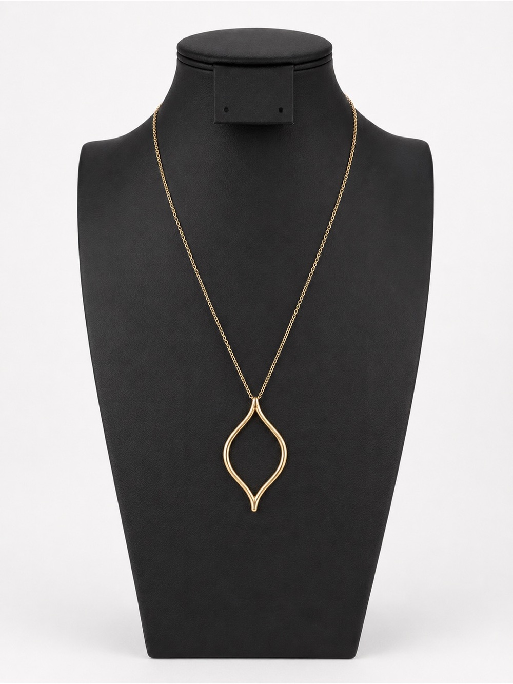Delicate Gold Teardrop-Style Pendant Necklace for Women